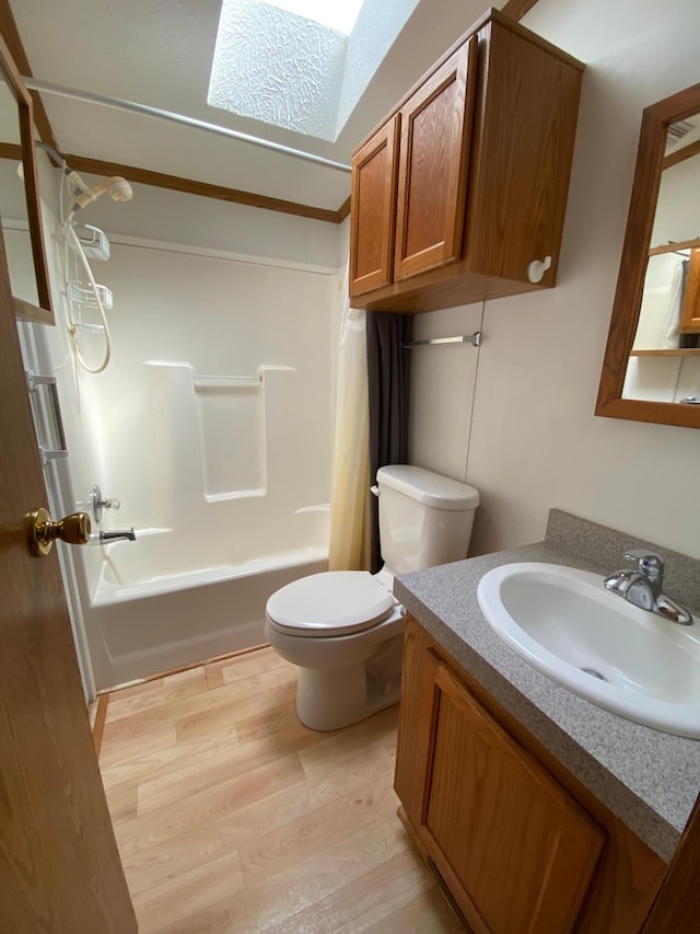 225 Jay St Unit 12, Sandstone, MN 55072 - full bath with shower / bathtub combination with curtain, wood finished floors, and vanity
