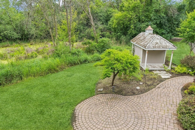 551 Townes Rd, Minnetonka, MN 55391 - view of grassy yard featuring a shed