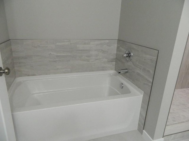2109 6th Ave NE, Kasson, MN 55944 - full bath with a garden tub