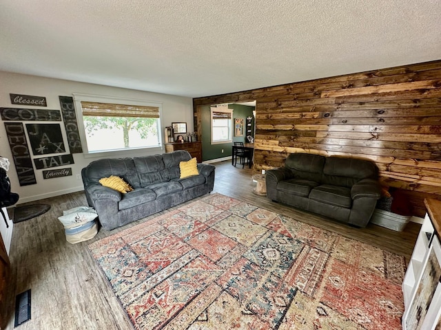 507 6th St NE, Roseau, MN 56751 - photo 9