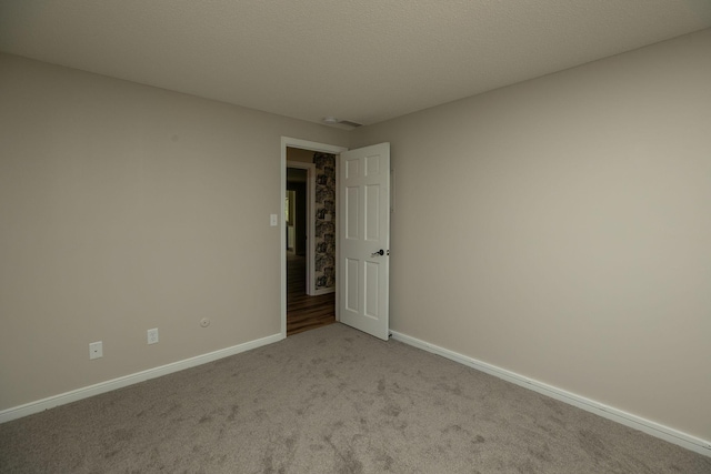 405 River St SW, Chatfield, MN 55923 - carpeted spare room featuring baseboards