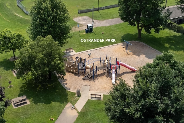 3979 Reservoir Blvd, Columbia Heights, MN 55421 - drone / aerial view of a recreational park