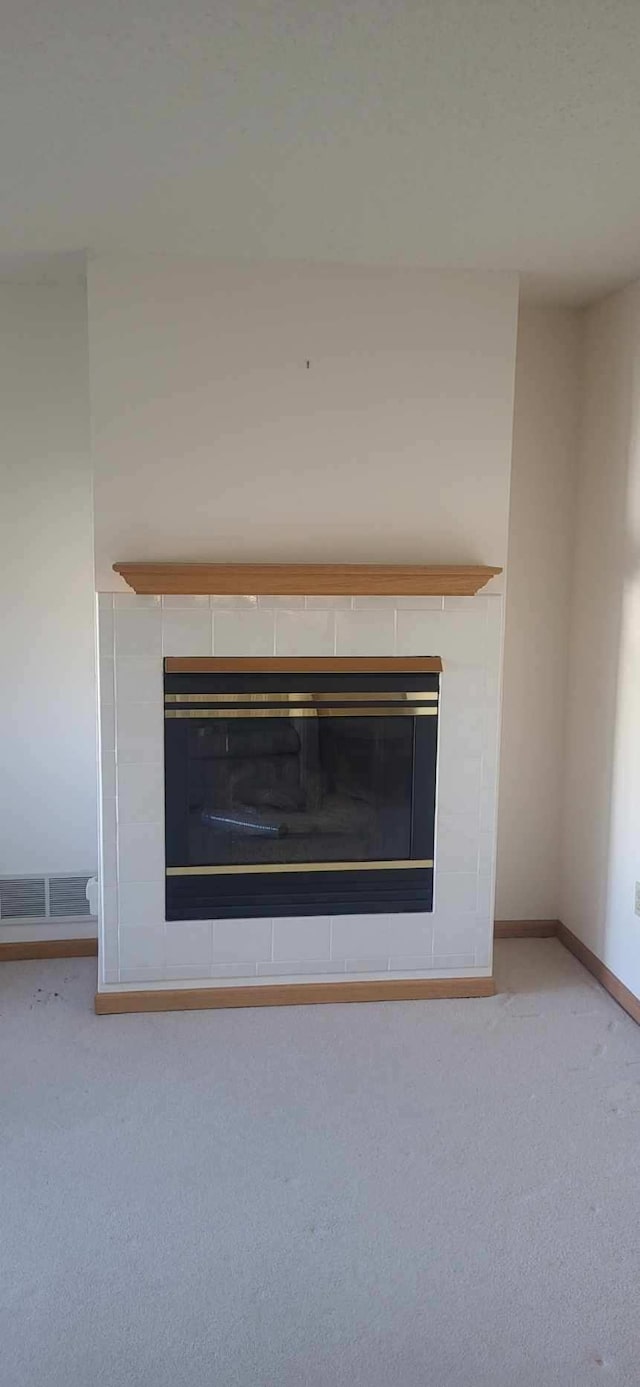 6896 Inverness Trl Unit 14, Inver Grove Heights, MN 55077 - detailed view of a fireplace and carpet