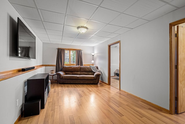 133 Uriah Ct, Mankato, MN 56001 - living area featuring light wood-style flooring and a drop ceiling