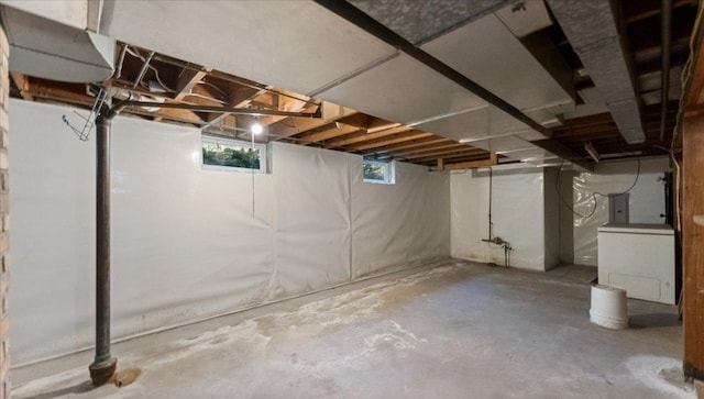 806 8th St SW, Willmar, MN 56201 - below grade area featuring electric panel