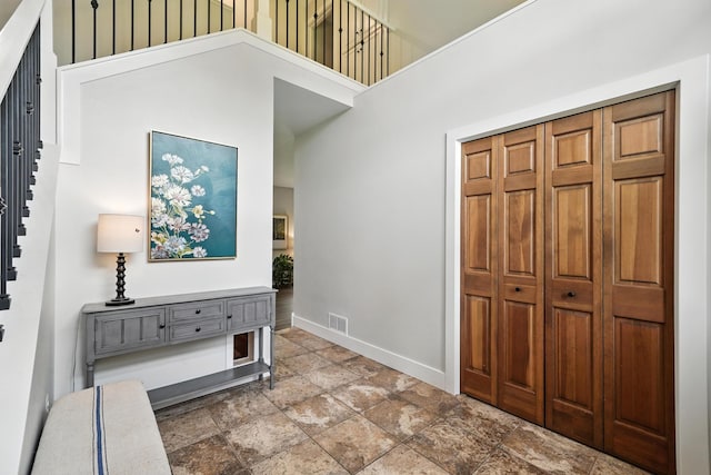 4049 Deerwood Trl, Eagan, MN 55122 - photo 4