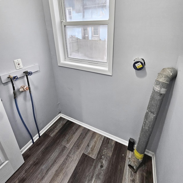 3253 Humboldt Ave N, Minneapolis, MN 55412 - laundry room featuring washer hookup and dark wood-style flooring