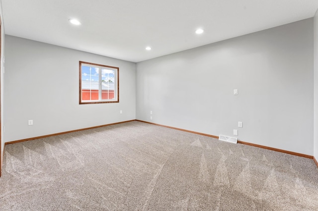 55170 Forest Blvd, Rush City, MN 55069 - unfurnished room with carpet floors and recessed lighting