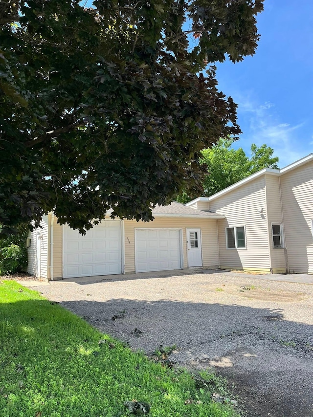 124 4th St S, Waterville, MN 56096 - photo 2