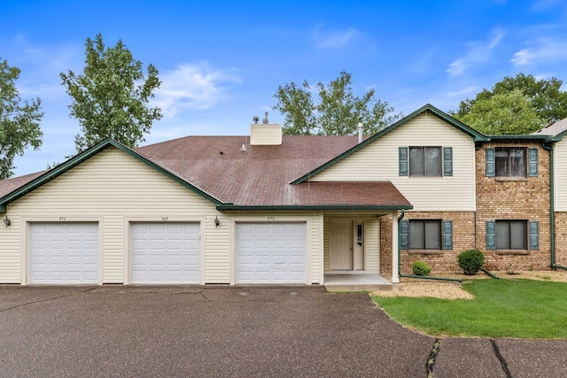 971 Heritage Ct E Unit 204, Vadnais Heights, MN 55127 - photo 1