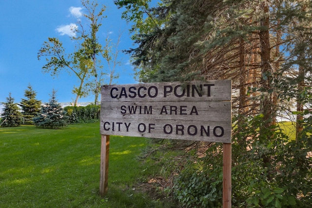 2794 Casco Point Rd, Orono, MN 55391 - community / neighborhood sign featuring a lawn