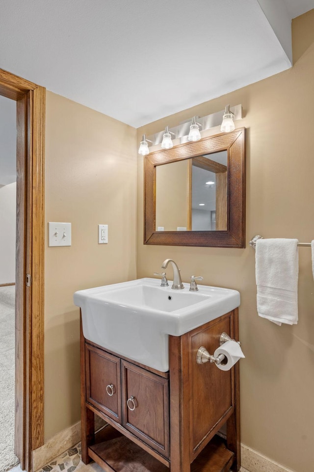1762 Canyon Ln, New Brighton, MN 55112 - bathroom featuring vanity and baseboards