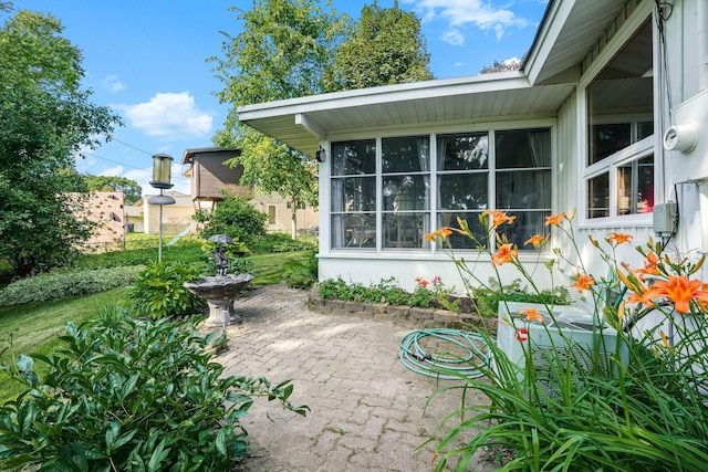 3330 Belden Dr NE, Saint Anthony, MN 55418 - view of patio