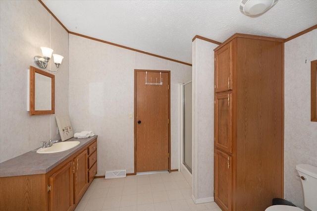 4179 W Tischer Rd, Rice Lake, MN 55803 - full bath with vanity, crown molding, a shower stall, and a textured ceiling