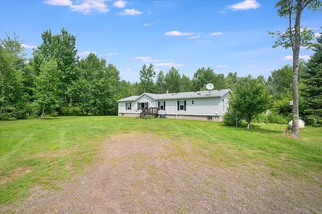 4179 W Tischer Rd, Rice Lake, MN 55803 - view of front of house with a front yard