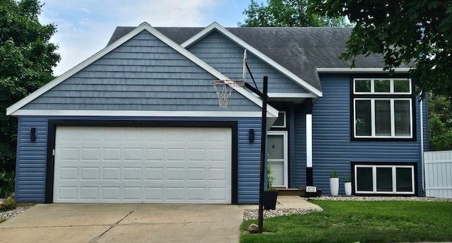 602 Cortland Ln SW, Rochester, MN 55902 - view of front of house featuring concrete driveway and a front yard