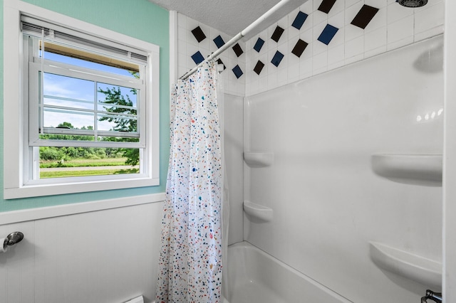 7635 165th Ave NE, Columbus, MN 55025 - bathroom featuring shower / bath combo