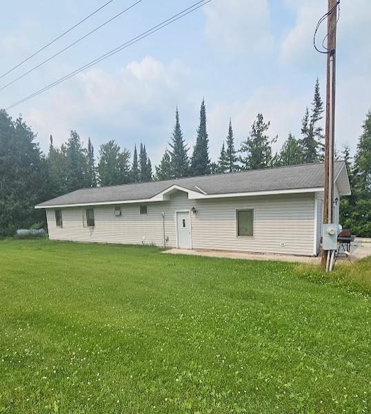 2742 State Highway 11 SE, Gudrid Twp, MN 56623 - view of front of house featuring a front lawn