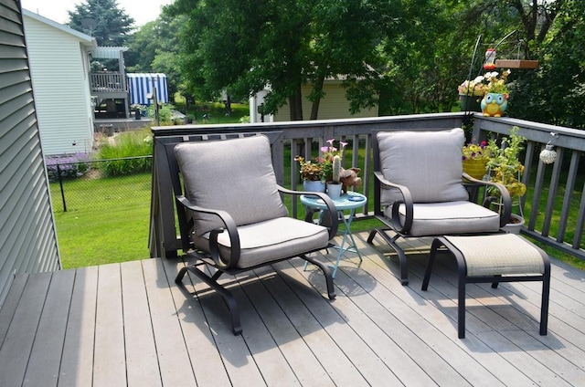 1120 Madisson St, Alexandria, MN 56308 - view of deck
