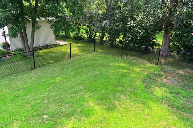 1120 Madisson St, Alexandria, MN 56308 - view of fenced backyard