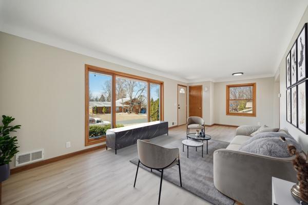 2860 Highview Ter, Eagan, MN 55121 - photo 3