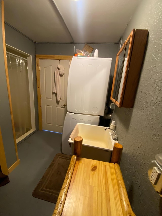 20668 County Road 41, Bremen Twp, MN 55795 - full bathroom with a textured wall and a shower