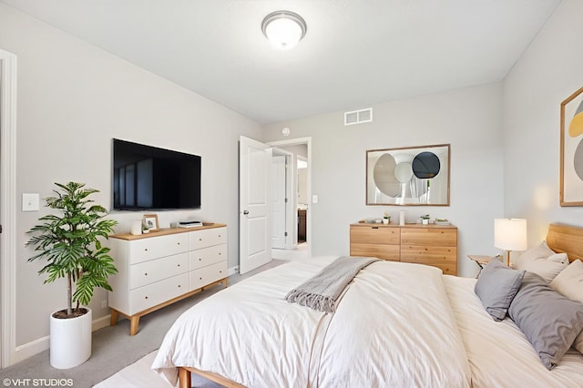 15742 Everglade Ave, Apple Valley, MN 55124 - carpeted bedroom with baseboards