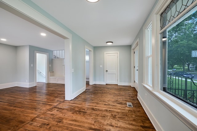 4416 46th Ave S, Minneapolis, MN 55406 - foyer featuring wood finished floors and recessed lighting