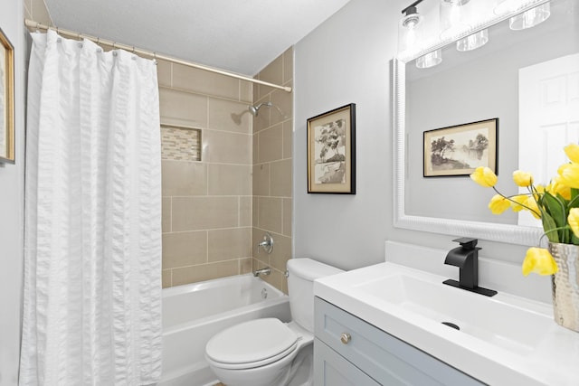 6494 Bonner Ct, Inver Grove Heights, MN 55076 - bathroom with vanity and shower / bath combo with shower curtain