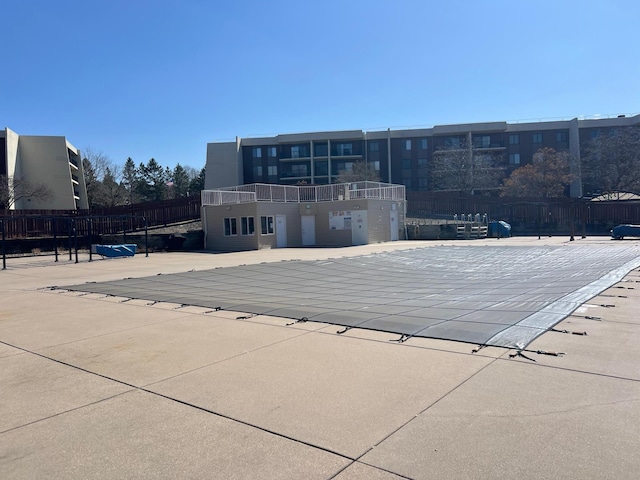 2485 Londin Ln E Unit 418, Maplewood, MN 55119 - view of swimming pool