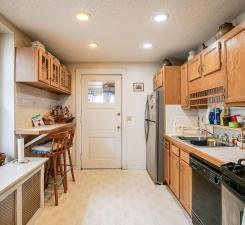 451 Lynnhurst Ave W, Saint Paul, MN 55104 - photo 12