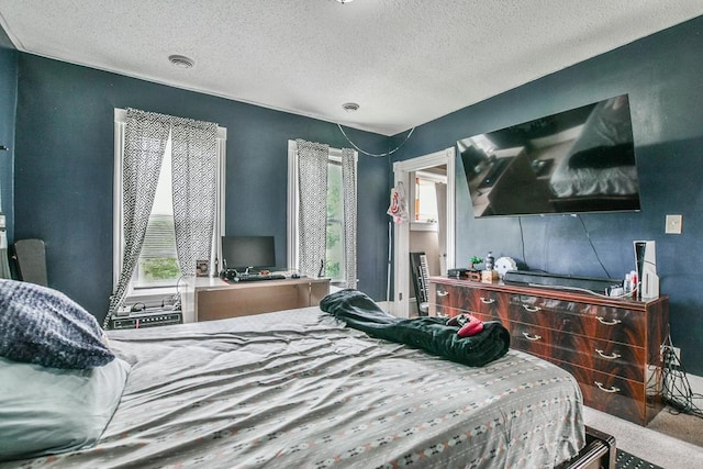 400 Blair Ave, Saint Paul, MN 55103 - carpeted bedroom featuring a textured ceiling
