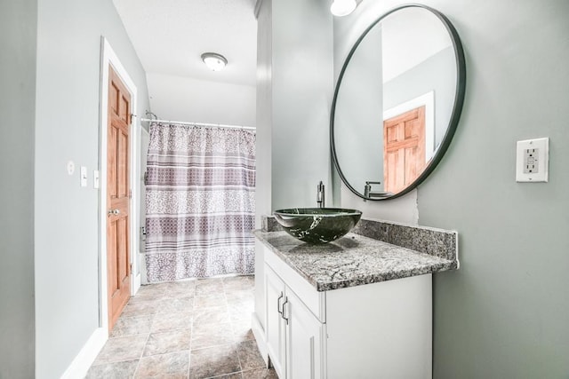 400 Blair Ave, Saint Paul, MN 55103 - full bathroom with vanity and a shower with shower curtain