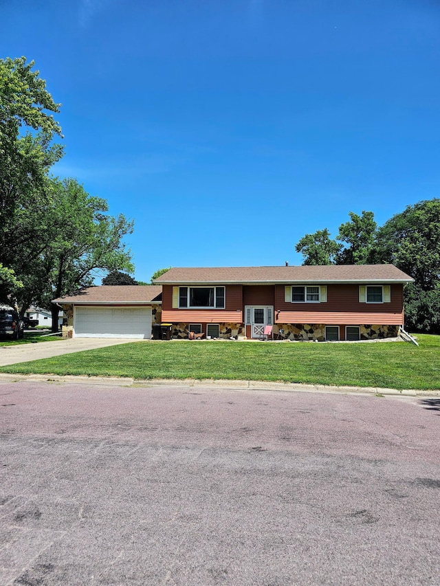 402 2nd St N, Truman, MN 56088 - photo 2