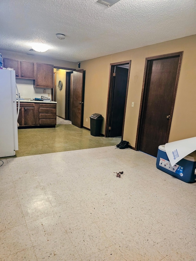 402 2nd St N, Truman, MN 56088 - photo 40