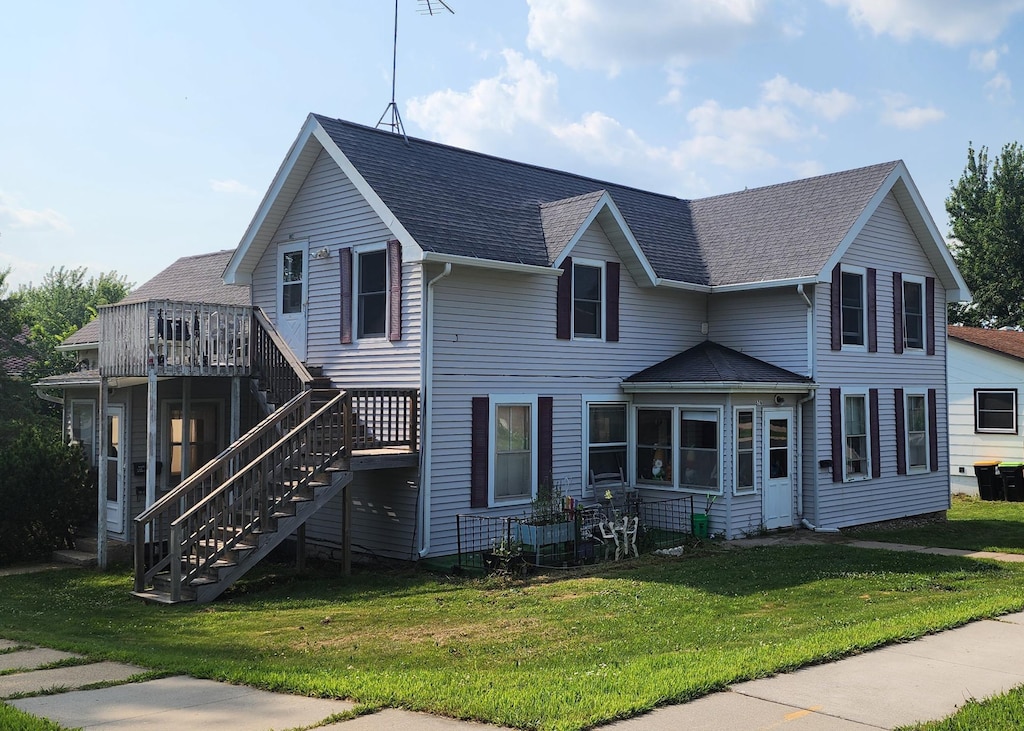 576 E Ave, Zumbrota, MN 55992 - photo 2