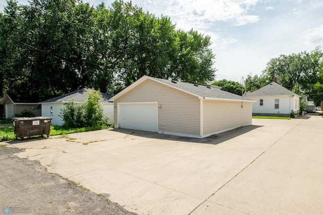 1137 11th St N, Fargo, ND 58102 - view of detached garage