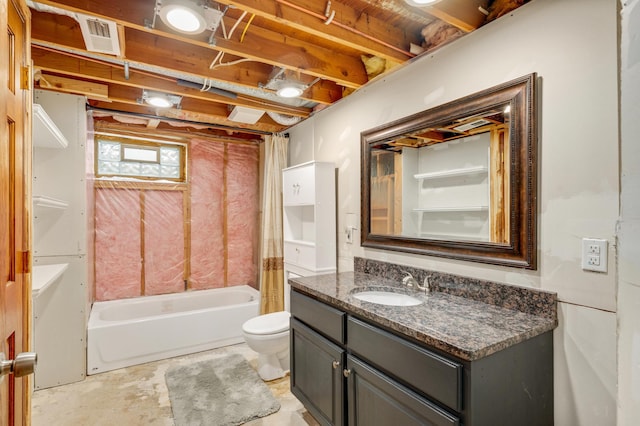 6700 168th St W, Lakeville, MN 55068 - full bath featuring vanity and shower / bathtub combination with curtain