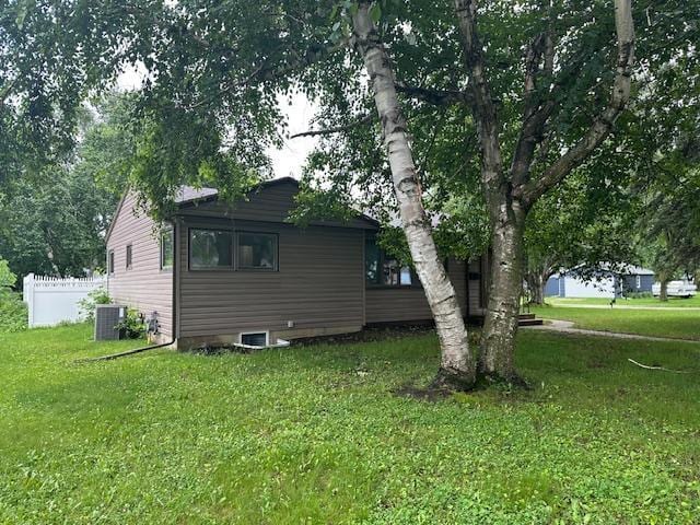 616 11th St, Montevideo, MN 56265 - photo 2