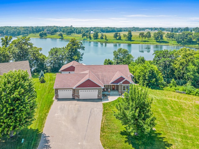 12605 314th St, Lindstrom, MN 55045 - view from above of property featuring a large body of water