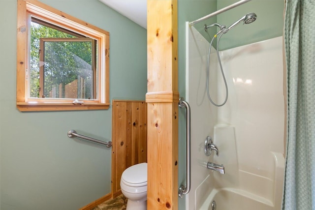 1063 Fernberg Rd, Fall Lake Twp, MN 55731 - bathroom featuring shower / bath combo and toilet