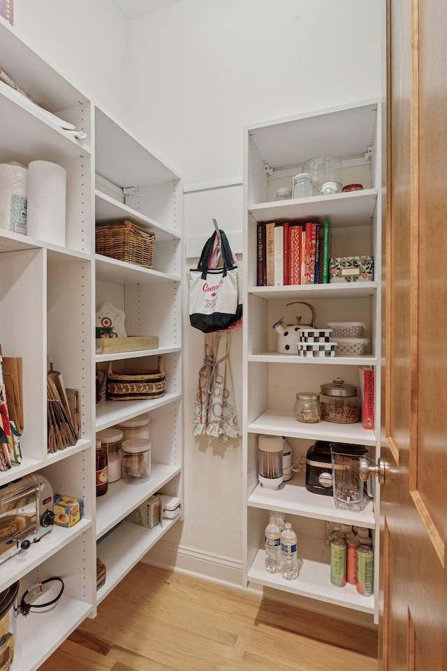 17244 Valley Rd, Eden Prairie, MN 55347 - view of pantry