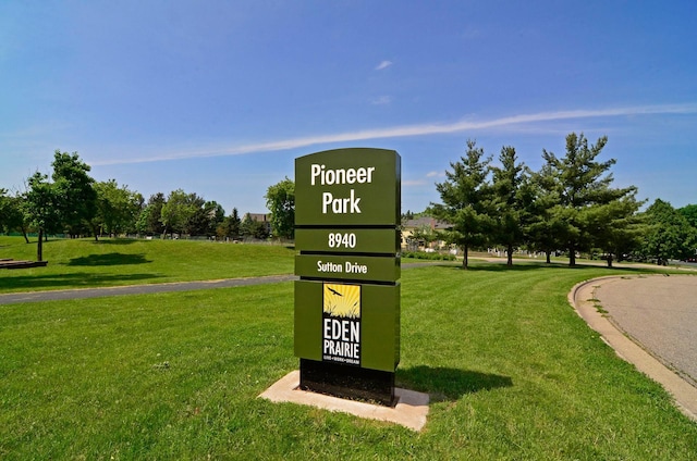 17244 Valley Rd, Eden Prairie, MN 55347 - exterior view