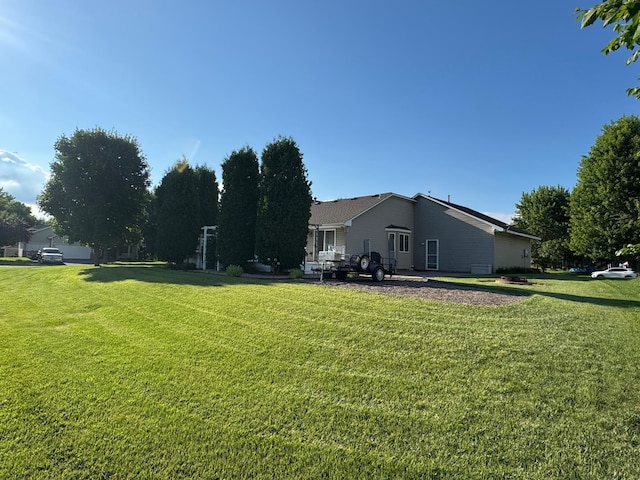 10539 56th St NE, Albertville, MN 55301 - view of green lawn