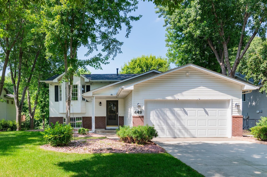 449 Diedrich Dr, Carver, MN 55315 - photo 1