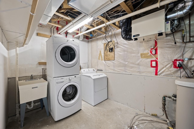509 2nd St S, Montrose, MN 55363 - laundry room with stacked washer and clothes dryer