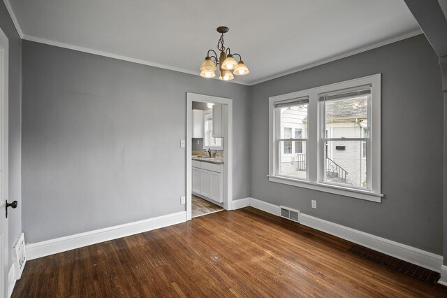 560 Gotzian St, Saint Paul, MN 55106 - photo 6