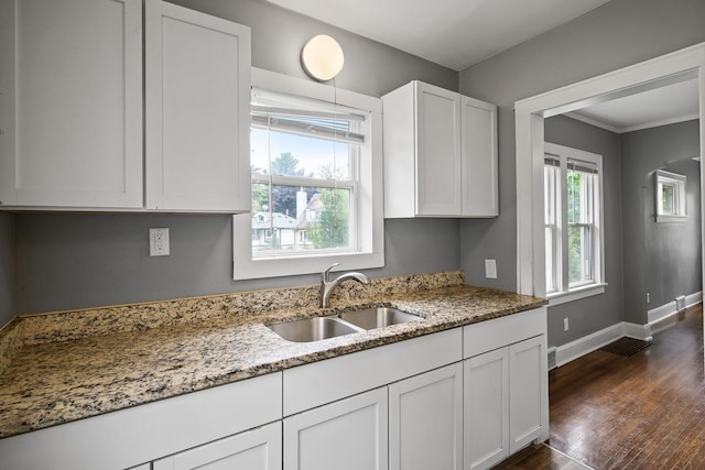 560 Gotzian St, Saint Paul, MN 55106 - photo 11