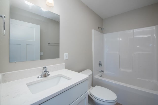 3101 Scotch Ln, Mankato, MN 56001 - full bath with vanity and shower / tub combination