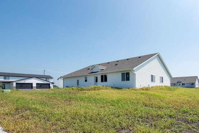 3101 Scotch Ln, Mankato, MN 56001 - rear view of property with roof with shingles